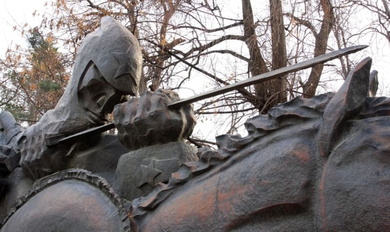 On May 8, 1975, a Glory Memorial was ceremoniously unveiled in Almaty's Panfilov Park of 28 Heroes.