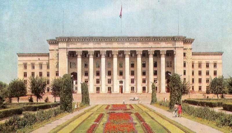 This building previously housed the Supreme Council of the Kazakh SSR (Government House). The building is an architectural monument of national significance. It is located in the Almalinsky District. 1956. Photographer unknown.