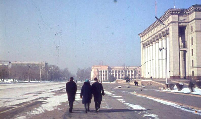 Lenin Square. 1967. Photographer unknown.