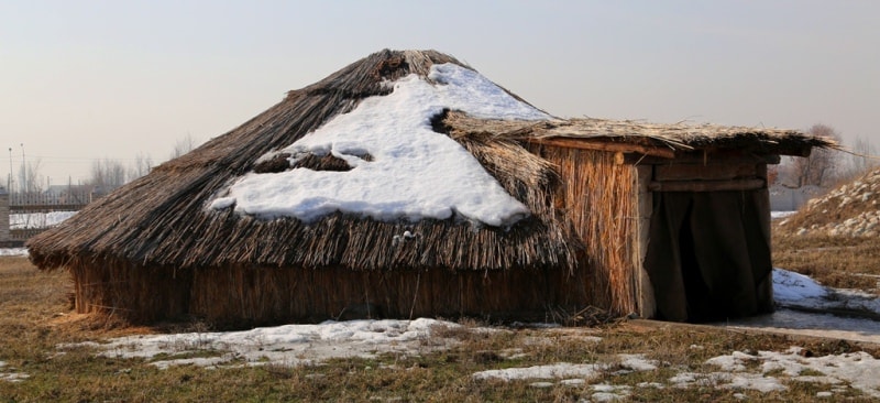 Saki dwelling. Reconstruction of the IVth century BC.