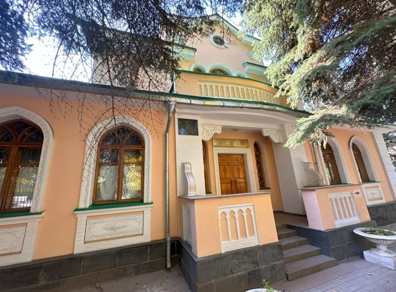M.O. Auezov's House. View from Tulebaev Street.