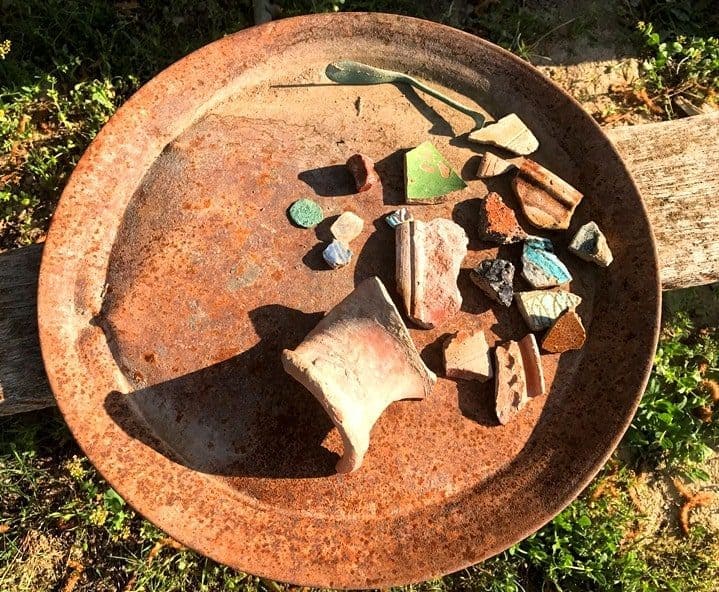 Finds at the Sozak ancient settlement. 2024.