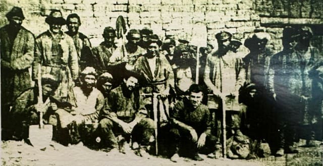 A group of Baikonyr workers. 1914
