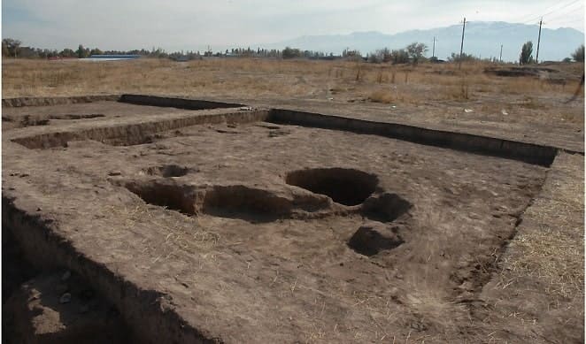 Городище Мерке одно из немногих в Семиречье сохранило свое средневековое название. 