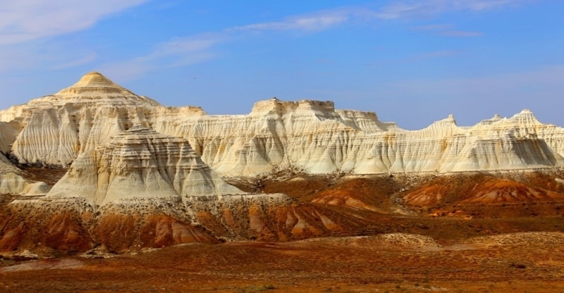 Chalk plateau Aktolay. Aktobe region.