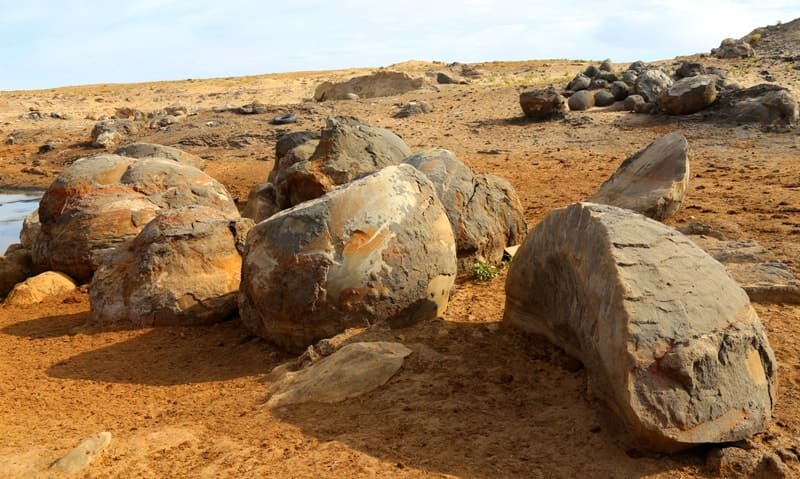 Битумное месторождение Мунайлы-Мола.