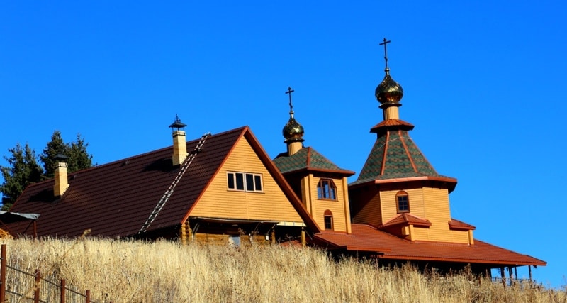 The new church was laid on the meridian slope, 246 meters east of the previous church. October 2020.