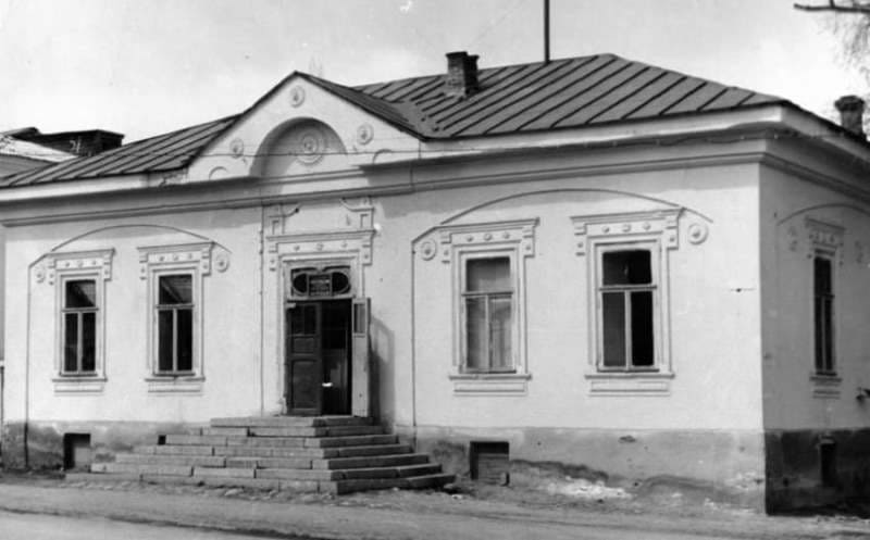 Typical house of the late XIXth - early XXth century architecture.