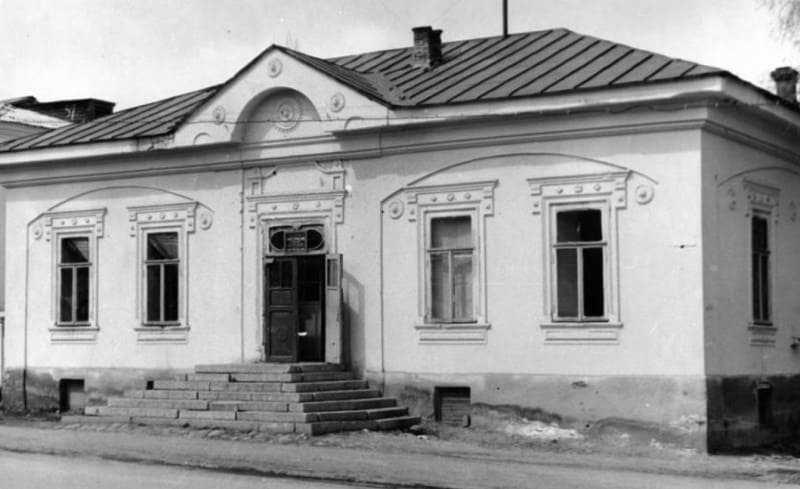 Дом купца Хамзы Абдувалиева, деда писателя Чингиза Айтматова расположенный по улице Токтогула.