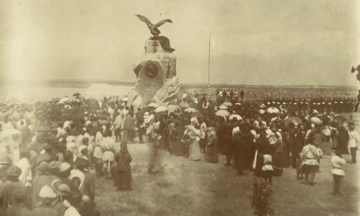 Memorial service at the monument and grave of N.M. Przhevalsky. 1894.