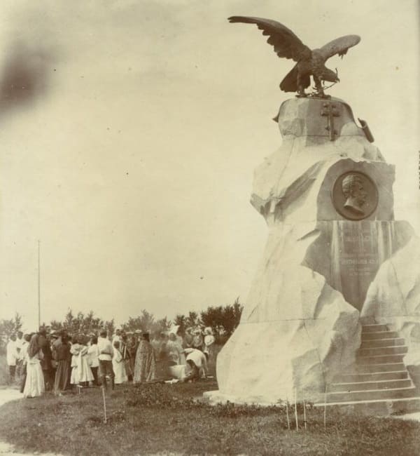 Monument to N.M. Przhevalsky. Around 1910. Photo presumably by P. Leybin, Verny.