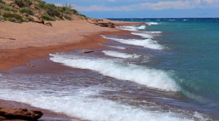 Another poetic name for the lake is Jit-Kul, meaning "fragrant lake."
