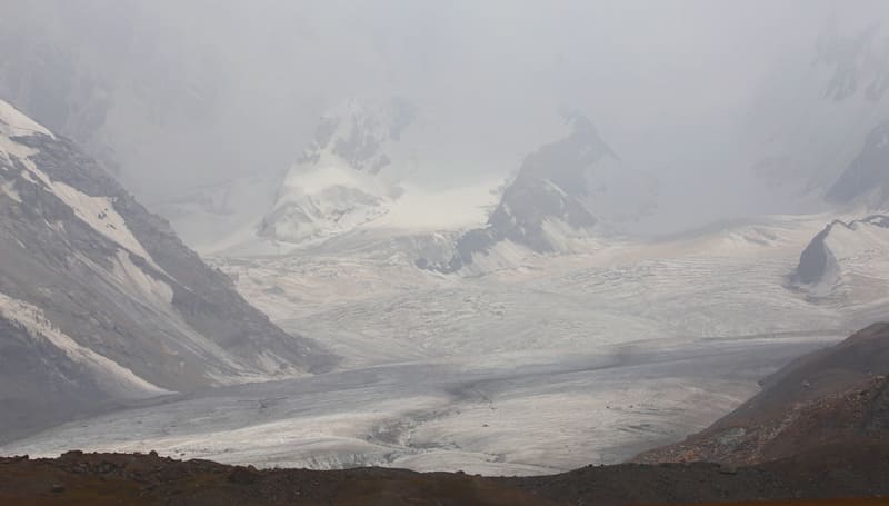 Kyzyl-Asker West Valley Glacier is located in the Atbashi District of Naryn Region.