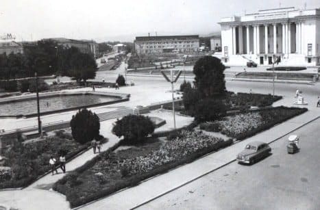 Dushanbe, 1965, Theatre. Trolley with sparkling water. Fountain. Deer. Fountains with lions. Moscow grocery store. The famous stone house near the 5th school. Car "Victory", or where the Motherland begins ...