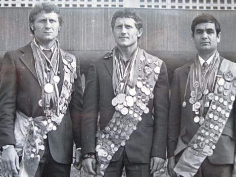 From left to right - outstanding citizens of Dushanbe: Mikhail LOBANOV (born in 1952), Honored. master of sports in rowing, two-time world champion in 1974 and 1975, champion of the USSR in 1972 - 1975; Yuri LOBANOV (born 1952), Soviet canoeist, Olympic champion in 1972, 10-time world champion, merit. master of Sport; Ibragim Khasanov (born 1937), two-time European champion in rowing (1961-62), silver medalist of the World Championship (1962) and 11-time champion of the USSR. The first Olympian from Tajikistan (Rome, 1960, Tokyo, 1964). They forged their victories here, on Komsomolskoye Lake.