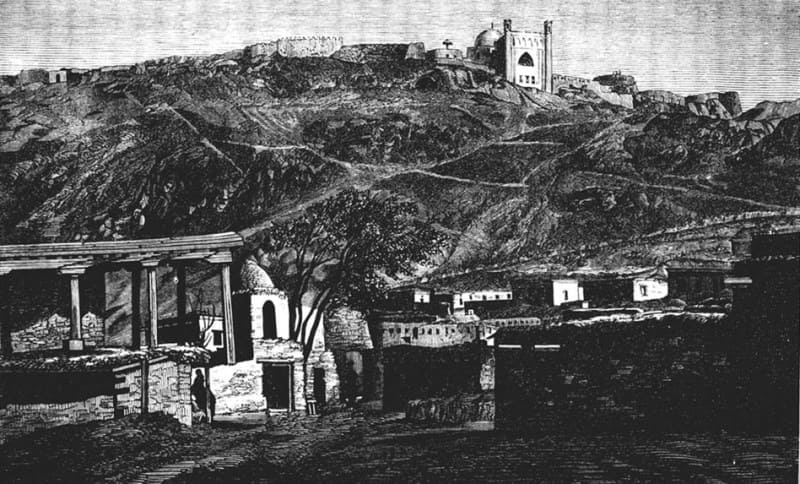 Цитадель и русская церковь в Ура-Тюбе. С фотографии капитана Кривцова. Рисунок Дмитрович, гравюра Кржыновский.