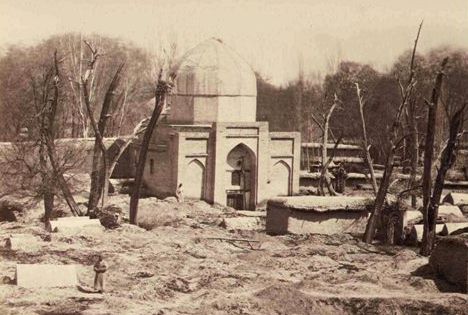 Mausoleum of Sheikh Khovendi at-Takhur (Sheikhantaur). Photo of the late XIXth century.