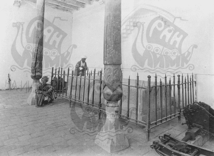 Самарканд. Кокташ (трон Тамерлана –«серый камень») в центре русской крепости – общий вид. Фотограф-любитель Г. А. Панкратьев. 1894 г. https://www.old.archeo.ru/struktura-1/nauchnyi-arhiv/alboms/o.681/o.681-66/image_view_fullscreen