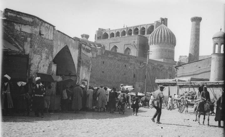 "Registan. Sherdor Madrasah", 1926-1935, Uzbek SSR. "Old Samarkand in photographs by engineer Dmitry Pozharishensky." https://russiainphoto.ru/photos/331044/