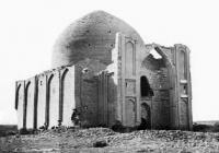 Фотографию мавзолея впервые опубликовал в 1894 году профессор В.А. Жуковский.