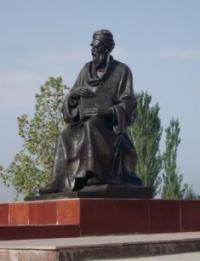 Памятник Рудаки в Пенджикенте.