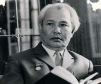 Ильяс Есенберлин (1915-1983 г.г. Известный казахский писатель, исторический романист, офицер-артиллерист. Лауреат Государственной премии Казахской ССР (1968 г.)
