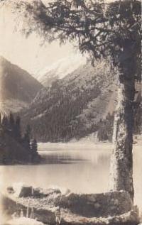 Большое Алматинское озеро. Фотооткрытка. 1930-х годы.