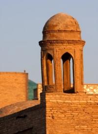 The right minaret of Abdulaziz khan madrasah.