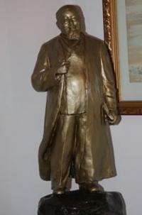 Sculpture of Abay in the museum in the natural boundary of Zhidebai.