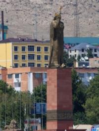 Памятник Исмаилу Самани.