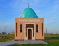 Мавзолей Миржакипа Дулатова в ауле Бидайык.