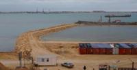 The sea port of Bautino.
