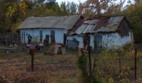 Дома местных жителей в поселке Дзержинское.