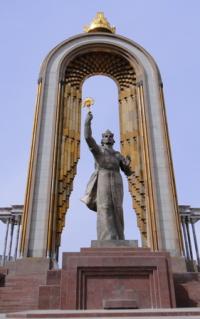 Monument Somoni in Dushanbe.