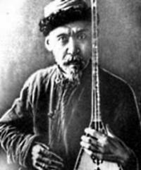 Естай Беркинбаев.