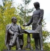 Памятник Шокану Валиханову и Г. Потанину.