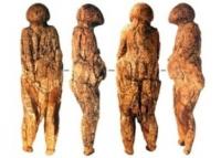 The female figurines found on the settlement of Hapuz.