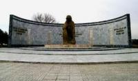 Monument of "Waiting Mother".
