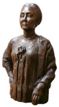 Dosmagambetov T. 1940 - 2001. Bibigul Tulegenova. 1980. Bronze.