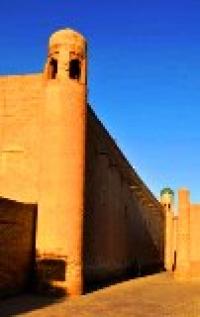Alla Kuli-khan madrasah.