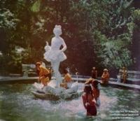 Фонтан в Центральном парке имени М.Горького, 1970 - 1980 годы.