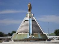 Turkmenbashy 's statue in Dashoguz.