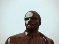 Памятник Ленину, который находился на центральной площади города до осени 2010 года.