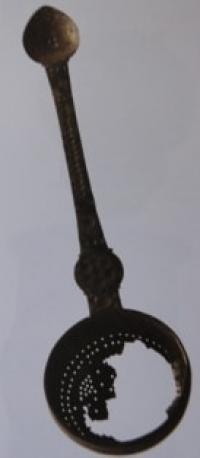Бронзовая ковш-ложка. XII - XIII века. Город Тальхир.