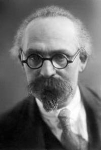 Абрам Львович Бродский (25 сентября (7 октября) 1882 – 2 января 1943 г.г.). Русский и советский биолог, протозоолог. Один из первых ректоров Ташкентского государственного университета, заслуженный деятель науки Узбекской ССР. Один из пионеров охраны природы в республиках Средней Азии.