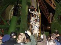 Cosmonauts say goodbye to the Earth.