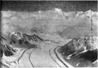 Fedchenko Glacier in the middle. Away the peak of Communism. Photo by N. Gvozdetsky.