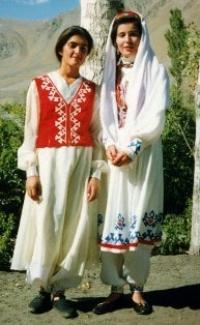 Девушки из кишлака Поршнев.