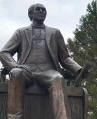 Monument to Konstantin Sergeyevich Stanislavsky Russian theater director, actor and teacher, theorist, theater director, theater reformer.