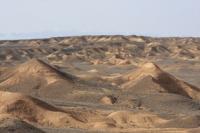 Спуск в долину реки Чарын от поселка Чунджа.